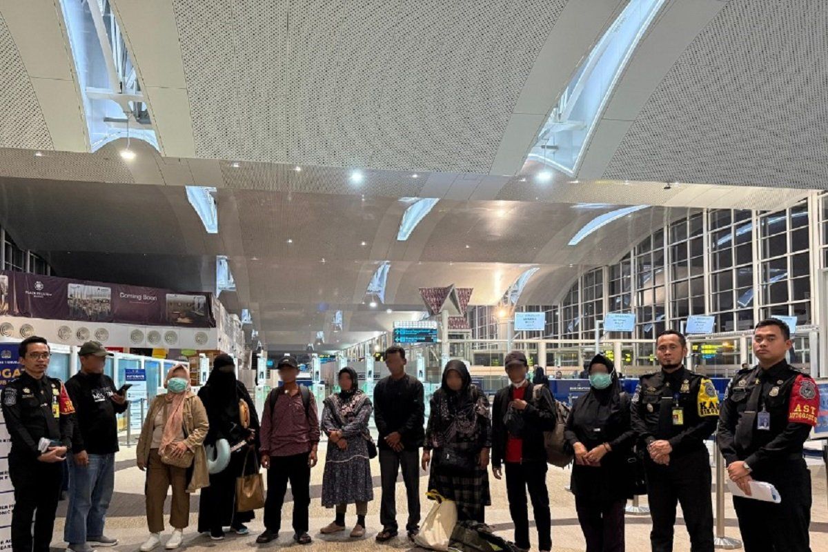 Imigrasi tunda keberangkatan 1.243 jemaah calon haji diduga nonprosedural dari sejumlah bandara