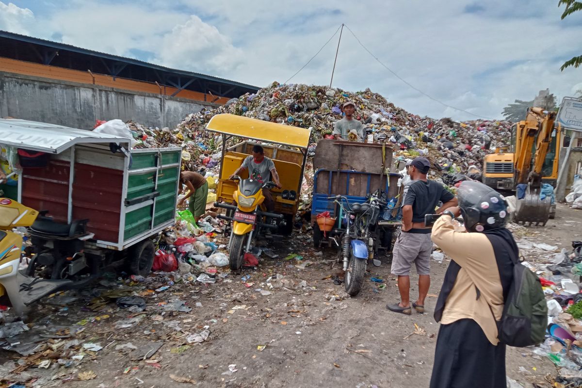 20 hari ke depan, TPS Sandubaya Mataram ditarget steril dari sampah
