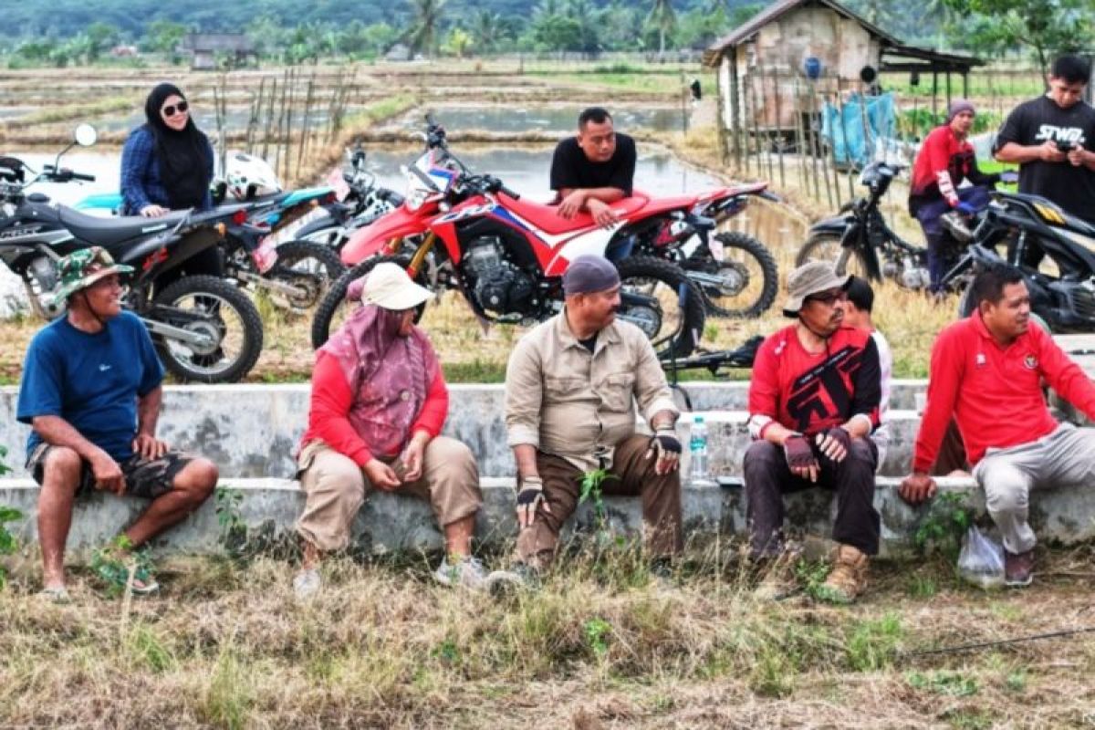 Pemkab Kukar  tingkatkan panen padi jadi tiga kali dengan alat modern