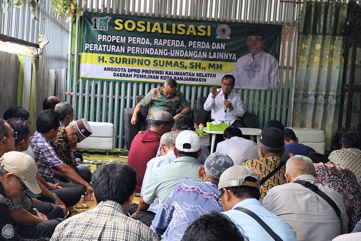 Anggota DPRD Kalsel Suripno sosialisasikan Inpres 9/2025