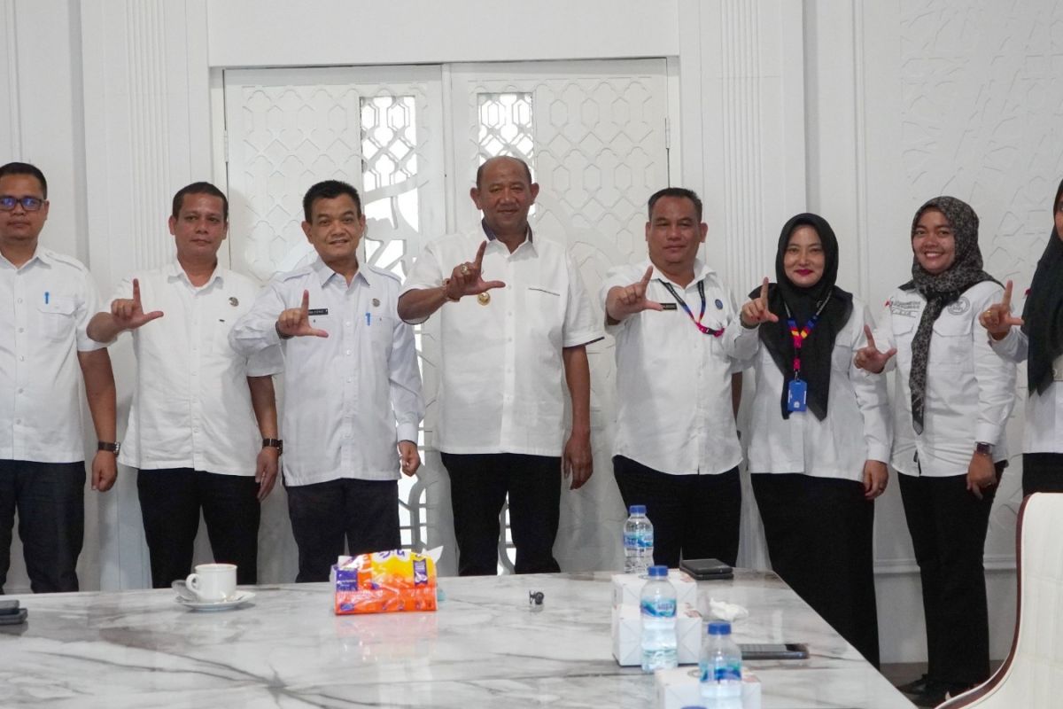 Bupati Langkat : 