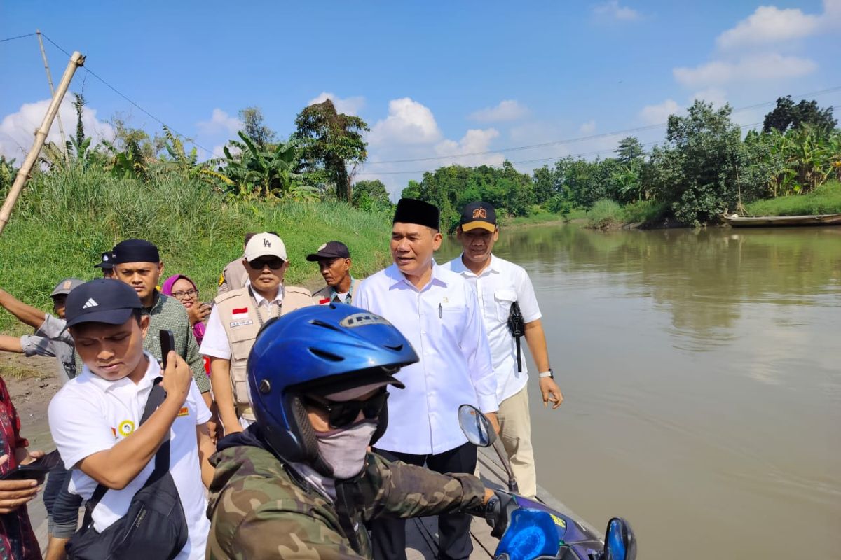 Komisi VII: Awasi operasional keselamatan perahu penyeberangan di Sidoarjo