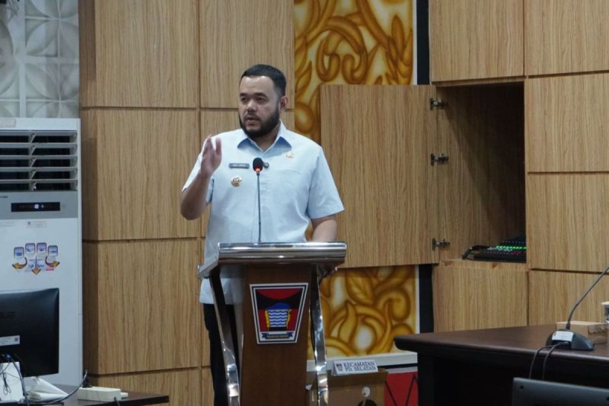 Wako Fadly Amran hadiri Sosialisasi Pemberdayaan Ormas dan LSM se-Kota Padang