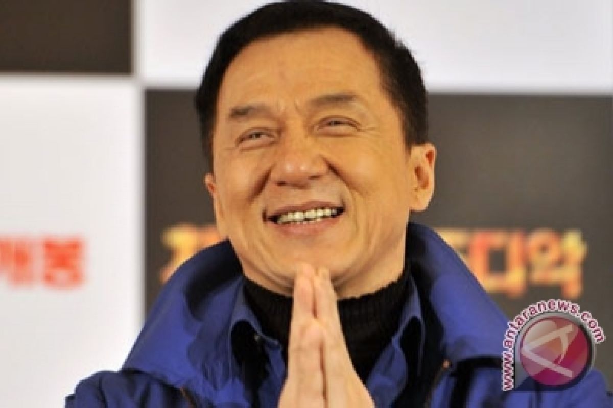 Aktor Jackie Chan ungkap nama aslinya adalah Fang