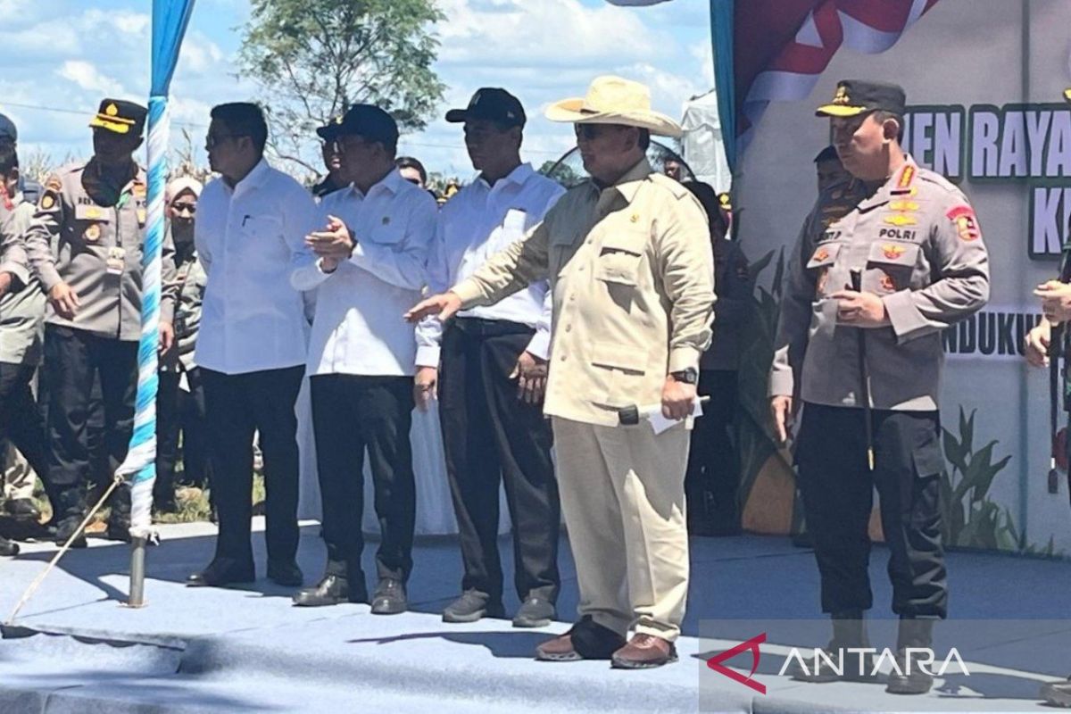 Indonesians will not fall prey to divisive forces: Prabowo