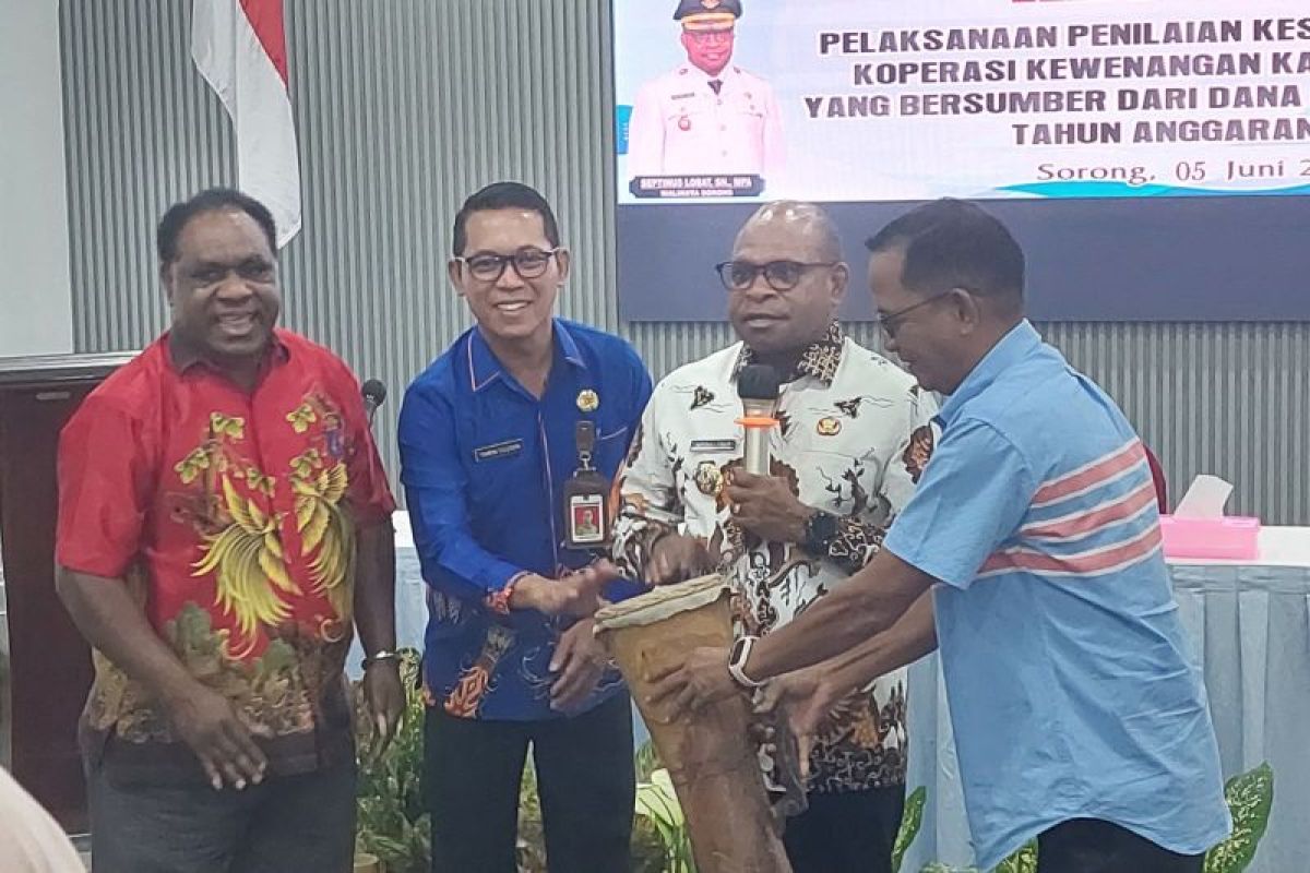 Pemkot Sorong beri penguatan kepada 119 koperasi simpan pinjam