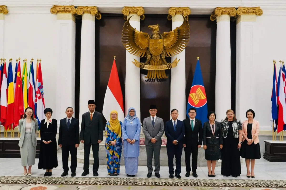 Sugiono, ASEAN reps discuss Community Vision rollout