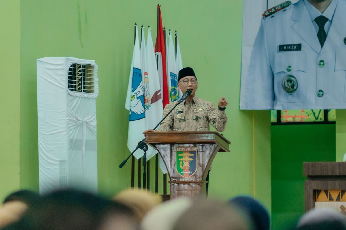 Gubernur Lampung Mirza minta sekolah tingkatkan kualitas pendidikan