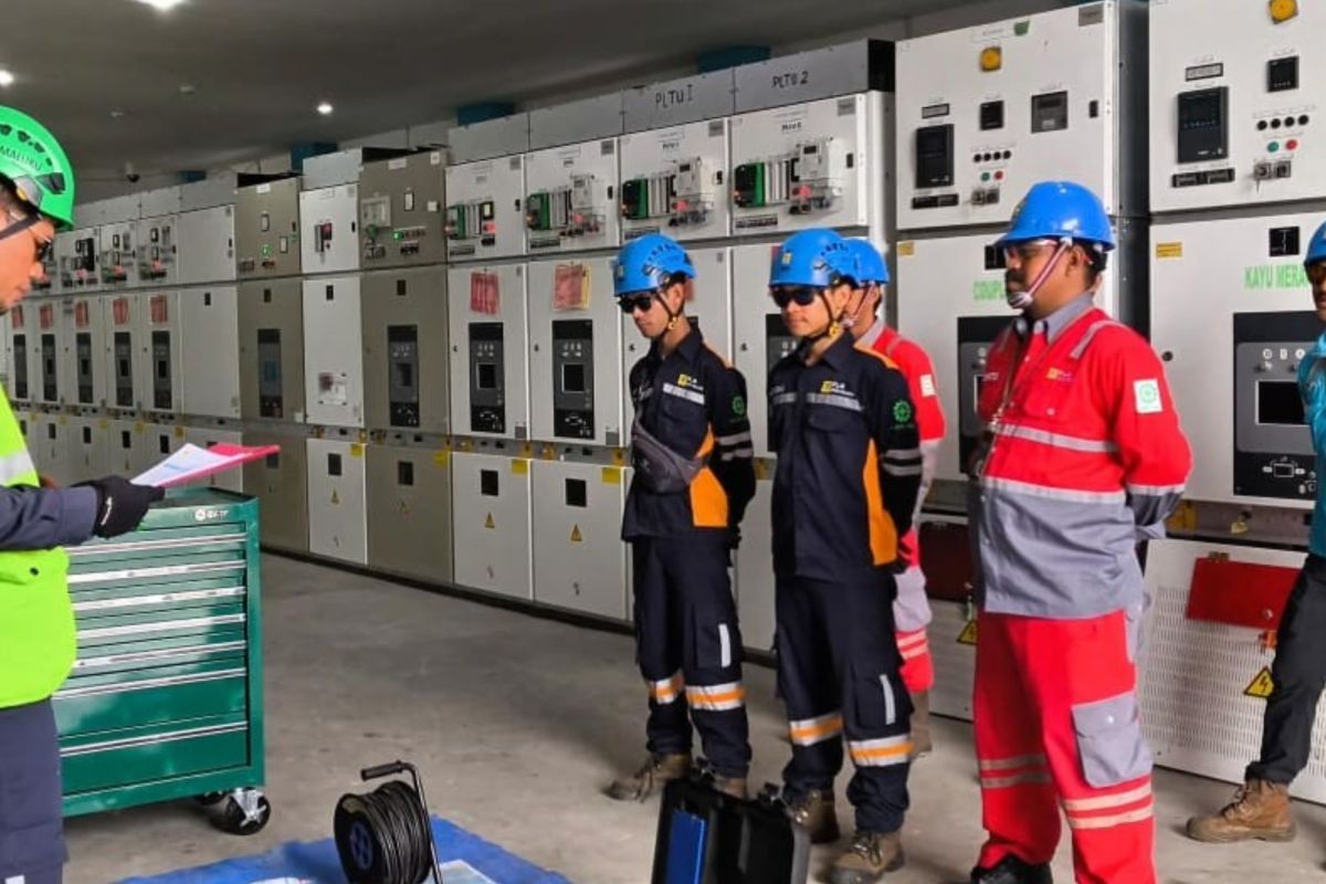 PLN Ternate lakukan pemeliharaan transmisi untuk Idul Adha