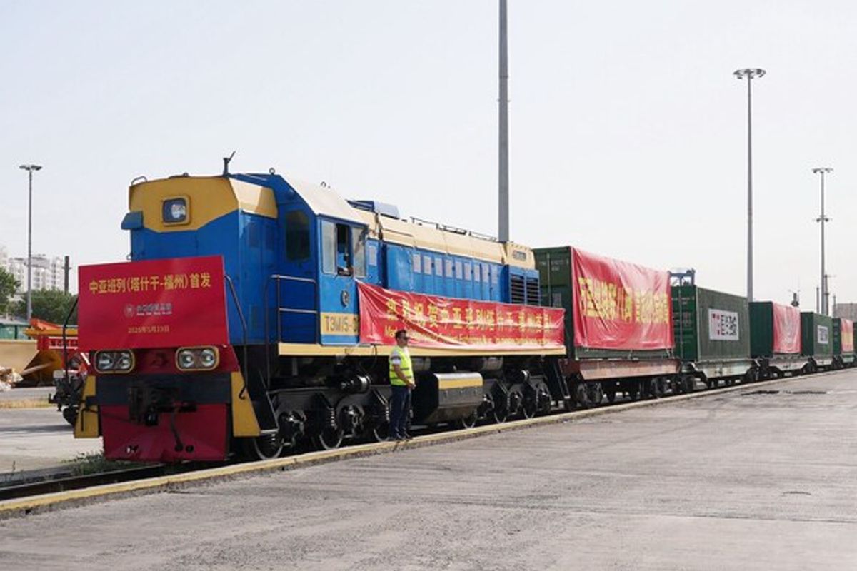 Central Asia Express (Tashkent–Fuzhou) Debuts with Xiamen ITG Group's Uzbek Yarn Shipment