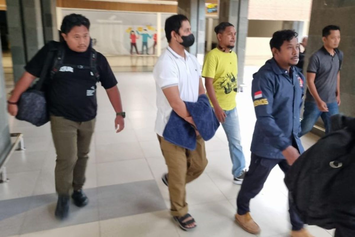 Mantan Kapolres Ngada Fajar Lukman ditahan di Mapolda NTT