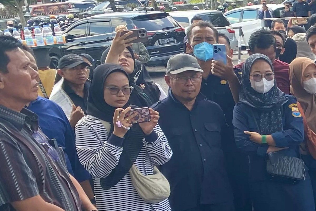 DPRD terima perwakilan tenaga honorer Jambi