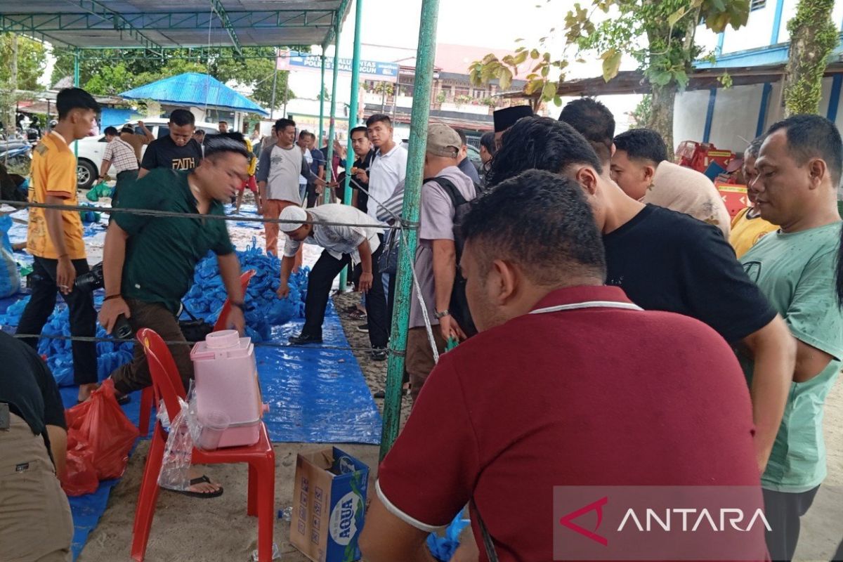 Polres Simalungun sembelih 17 hewan kurban