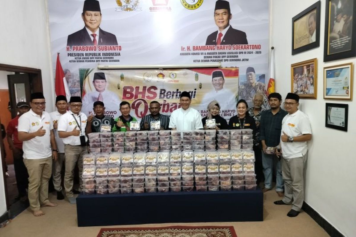 Bambang Haryo salurkan hewan kurban untuk nelayan dan ojek daring