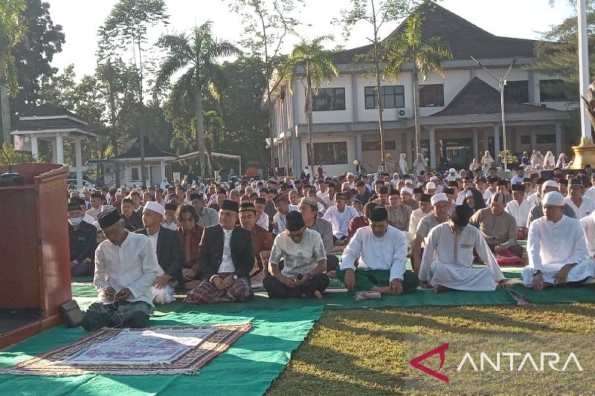 Bupati Belitung: Hari Raya Idul Adha 1446 Hijriah tonggak memperkuat ketulusan