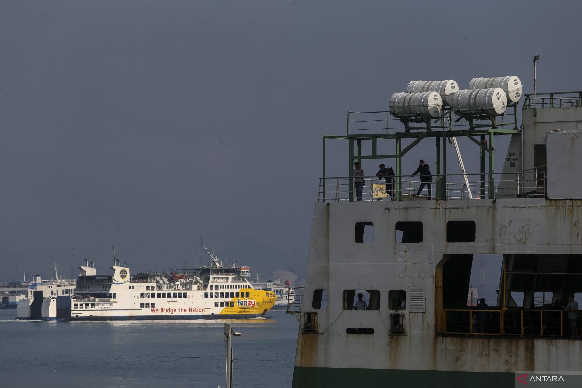 ASDP operasikan layanan Kapal Express II Merak-Bakauheni
