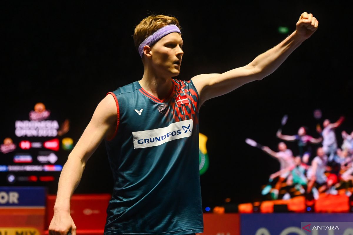 Pebulu tangkis Antonsen jegal Shi Yu Qipertahankan gelar Indonesia Open