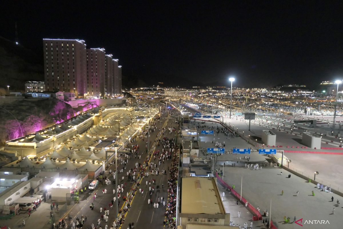 Saudi umumkan keberhasilan pengiriman obat dengan drone di tempat suci