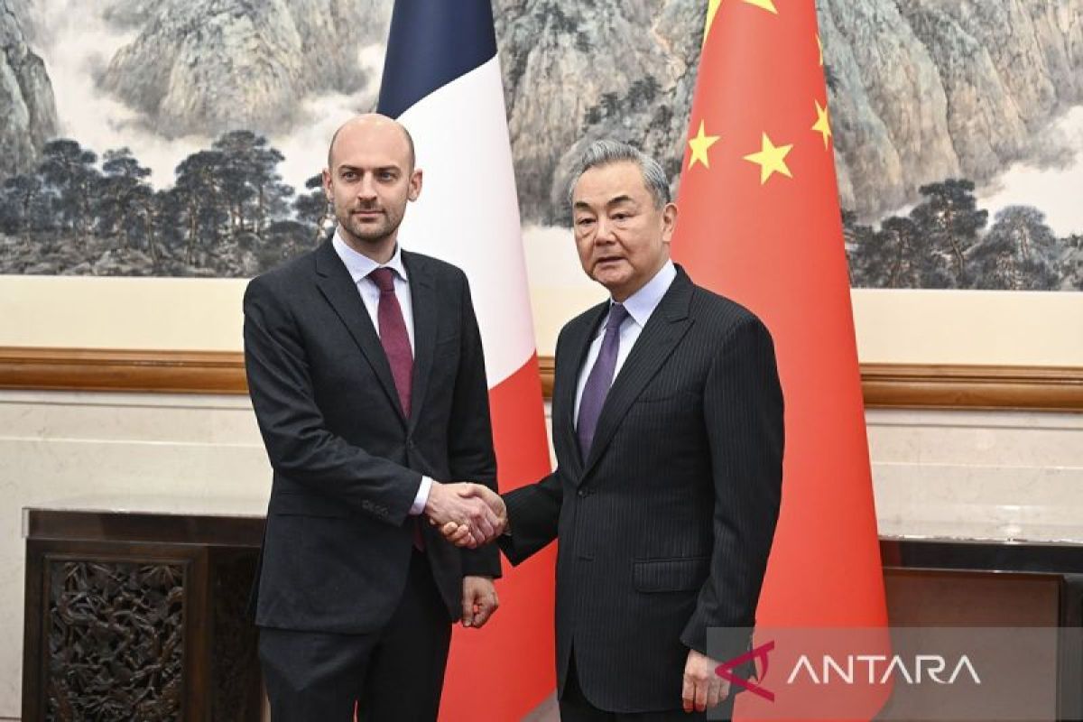 China berharap Prancis menentang 'campur tangan' NATO di kawasan Asia Pasifik
