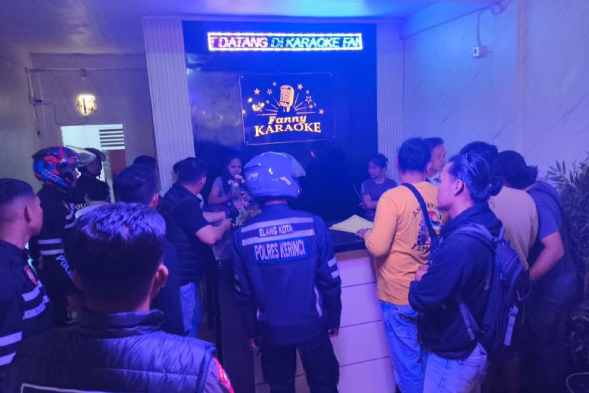 Polres Kerinci sita puluhan botal minuman keras saat razia tempat hiburan
