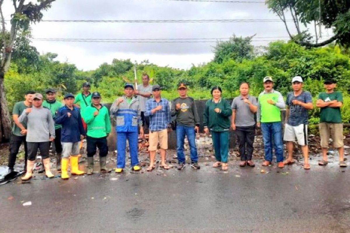 DLH Kapuas minta lurah ingatkan warga tingkatkan kebersihan lingkungan