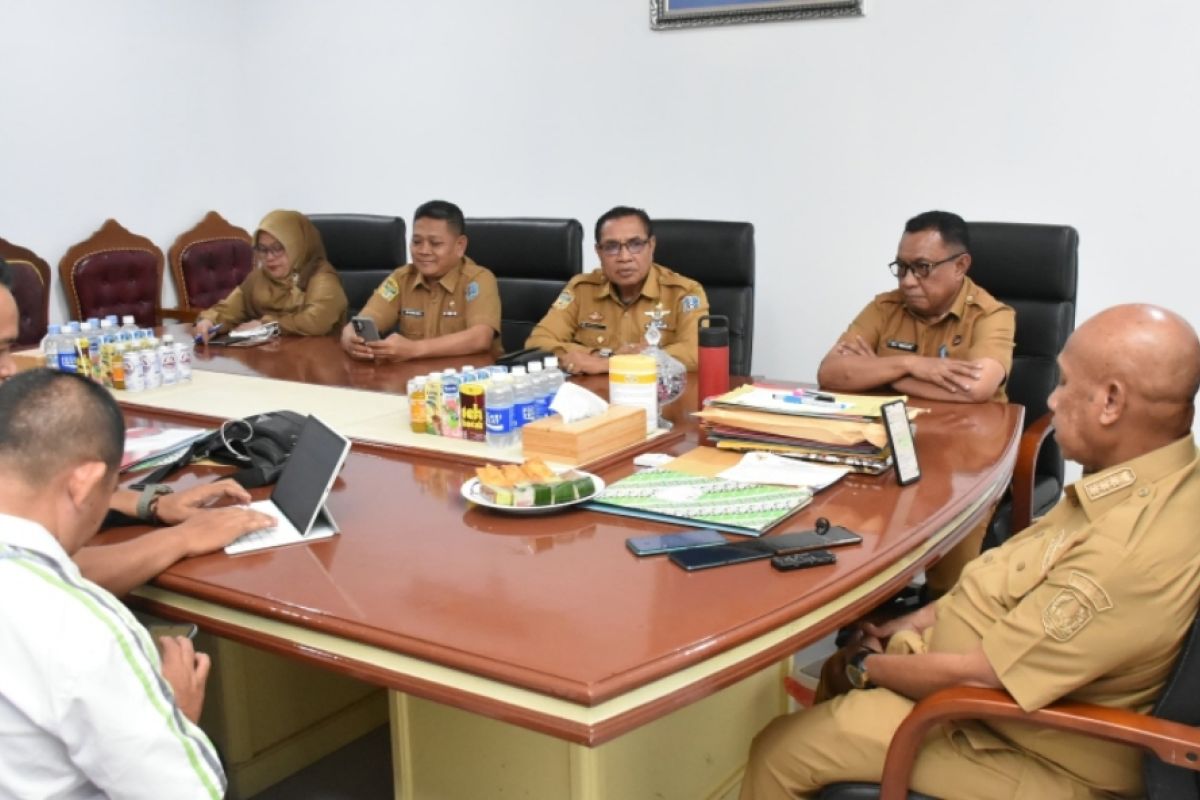 Pemkab Biak sebut pelayanan puskesmas 24 jam realisasi 100 hari kerja