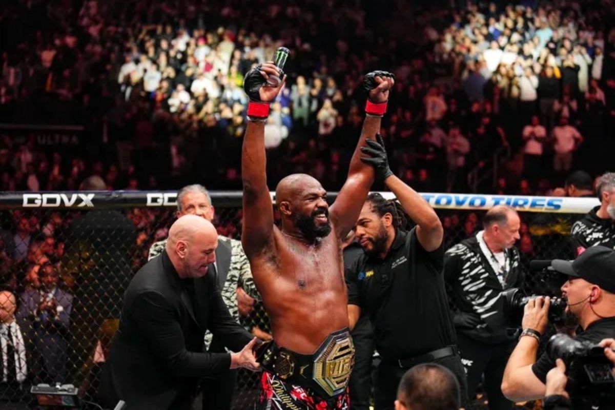 CEO UFC sebut petarung Jon Jones setuju lawan Aspinall untuk gelar kelas berat