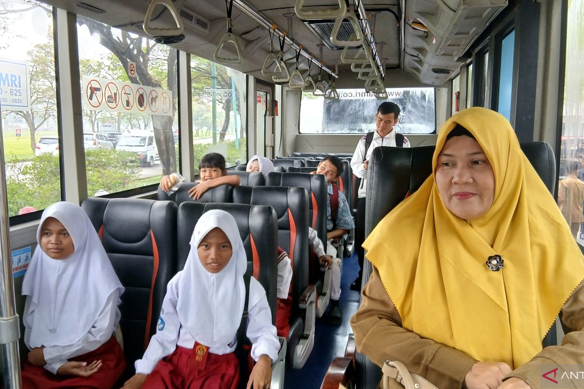 Dukung akses, Pemkab Tangerang sediakan bus sekolah gratis