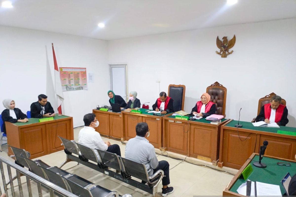 Terdakwa korupsi Dinas PUPR Ogan Ilir Dirut CV MPL minta dibebaskan