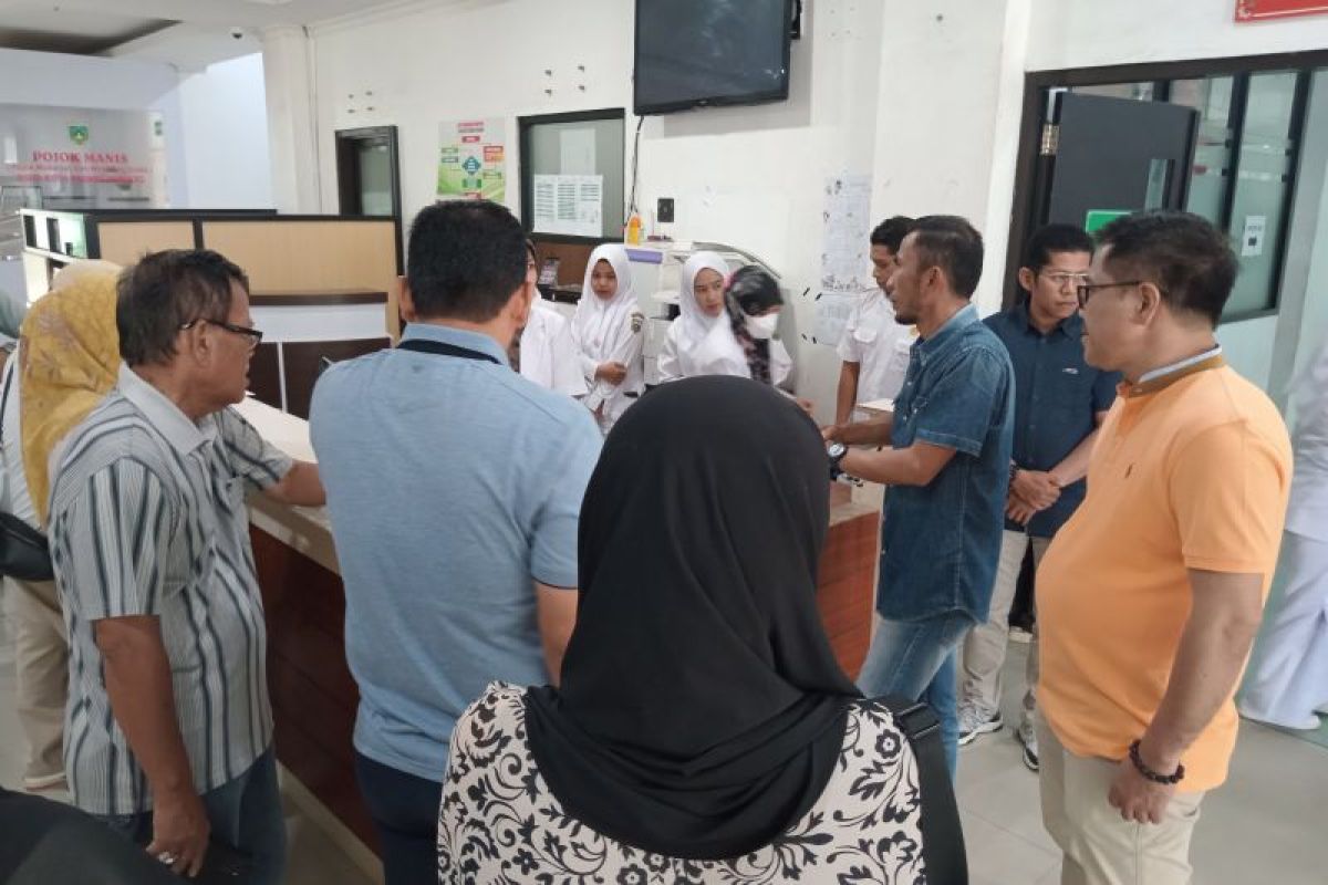 Wawako dan Ketua Komisi III DPRD Padang Panjang sidak pelayanan RSUD (Video)