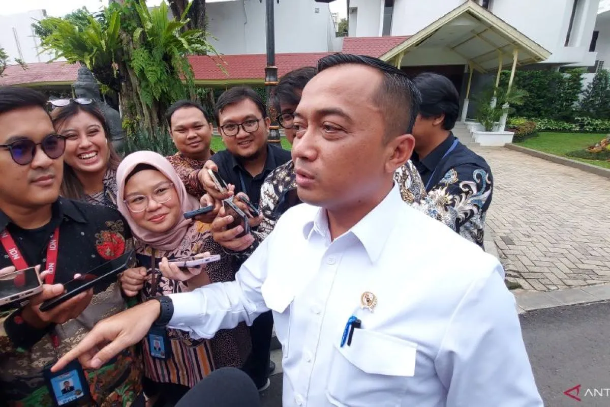 Jam Rolex pemain Timnas dibeli dari dana pribadi Prabowo, kata Mensesneg