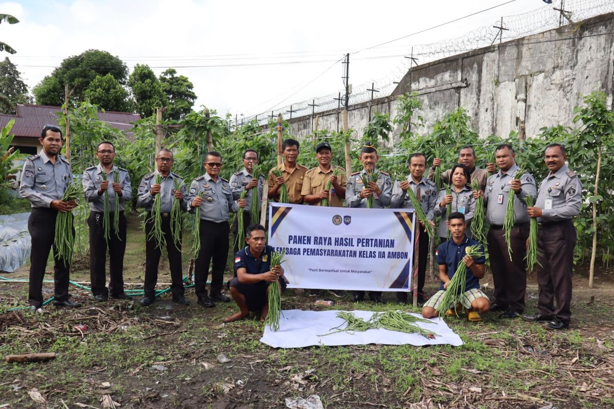 Lapas Ambon-BPTPNP Maluku beri pelatihan kemandirian pangan bagi para napi