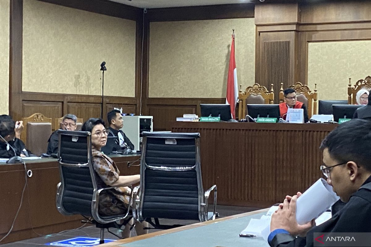 Pengacara Ronald Tannur minta dibebaskan dari tuntutan pidana dan pencabutan profesi