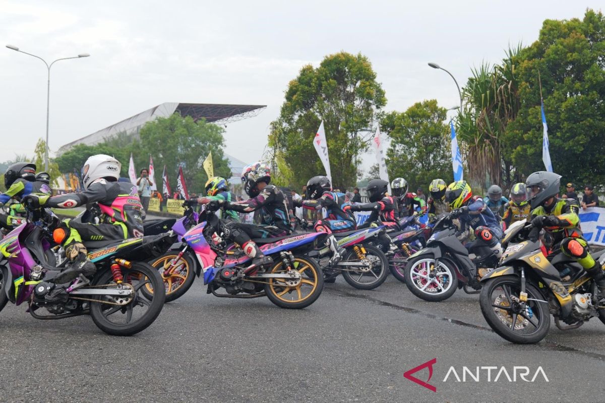 Empat ribu masyarakat Riau antusias padati Yamaha Cup Race