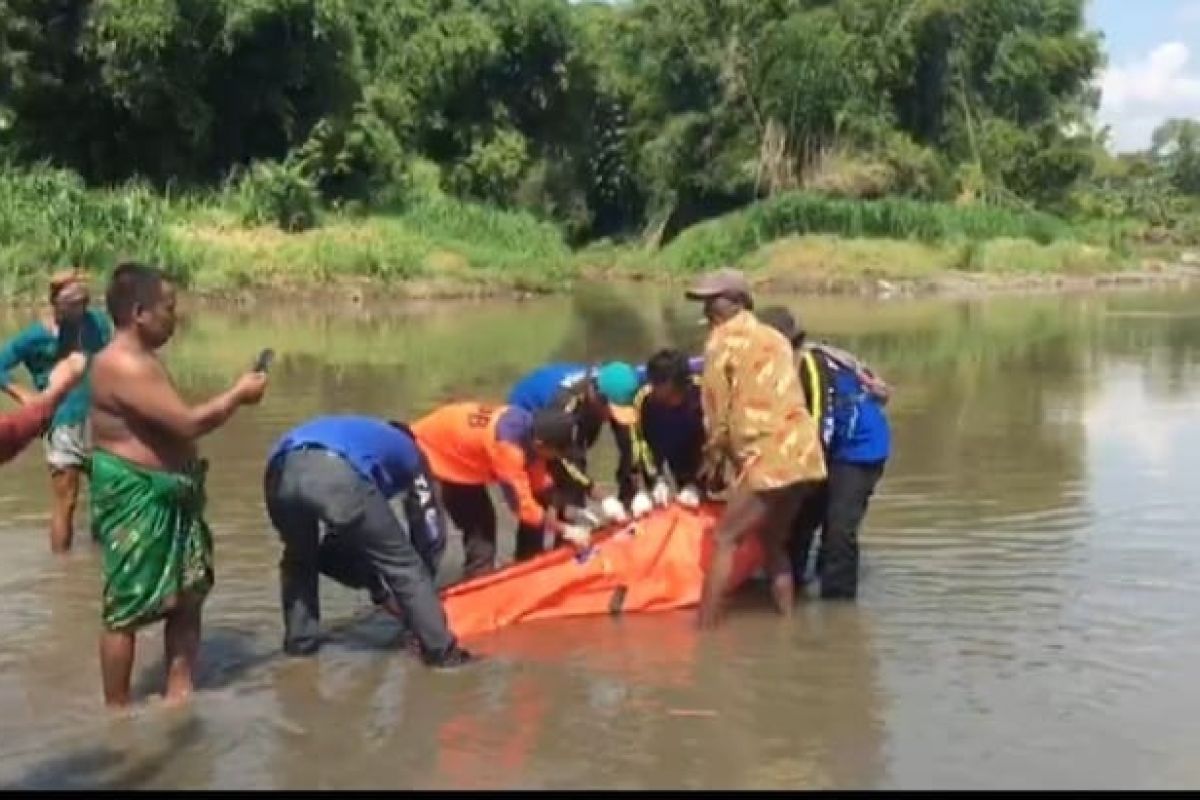 Pria asal Bondowoso hanyut di sungai ditemukan meninggal dunia