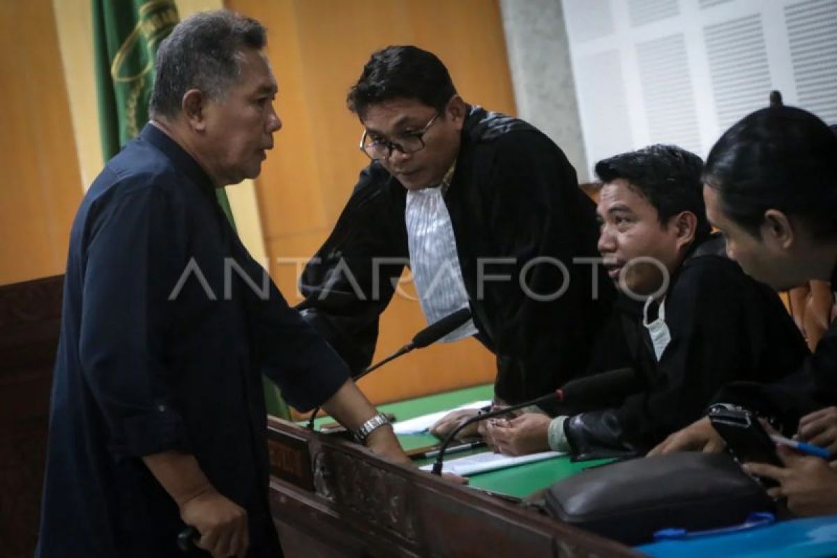 Sidang perdana korupsi aset mantan Bupati Lombok Barat digelar