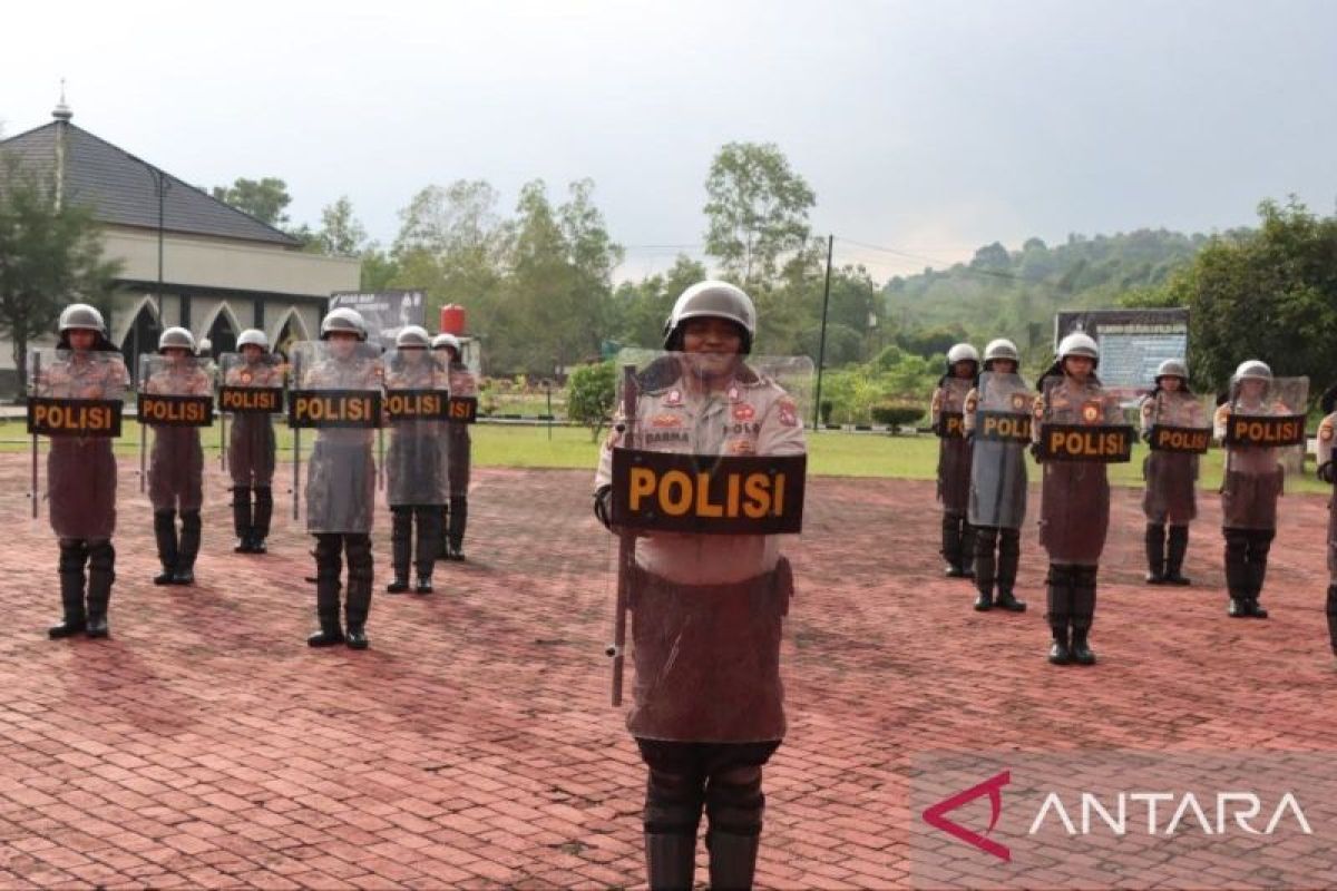 Polres Lingga latih kesiapsiagaan para personel hadapi potensi unjuk rasa