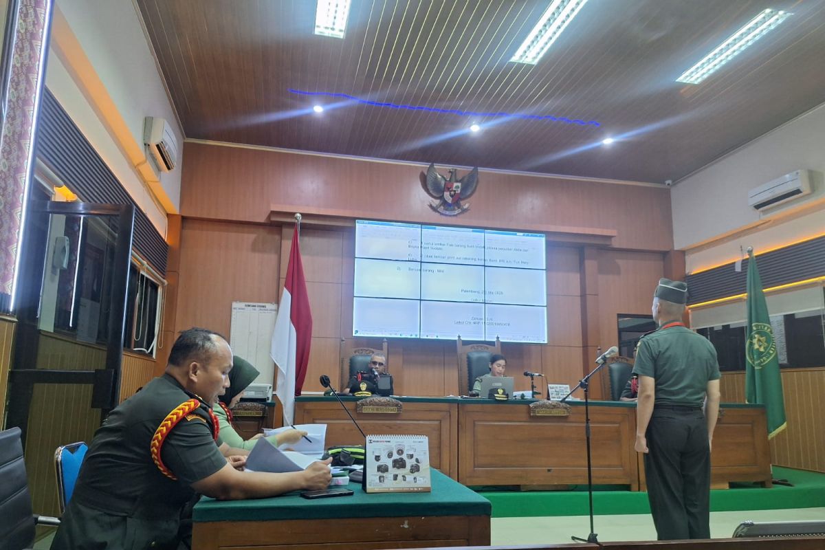 Oditur dakwa oknum TNI sebagai pemilik judi sabung ayam di Lampung