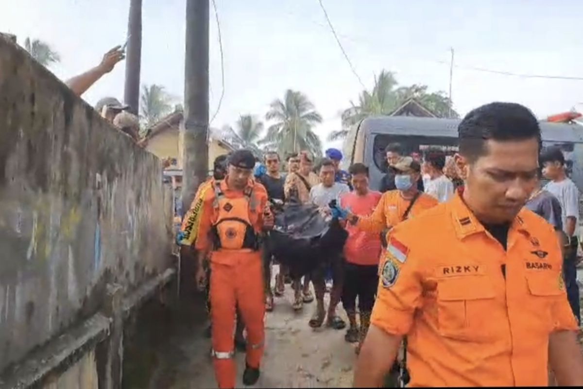 Tim SAR Banten temukan bocah tenggelam di Pantai Karang Bolong