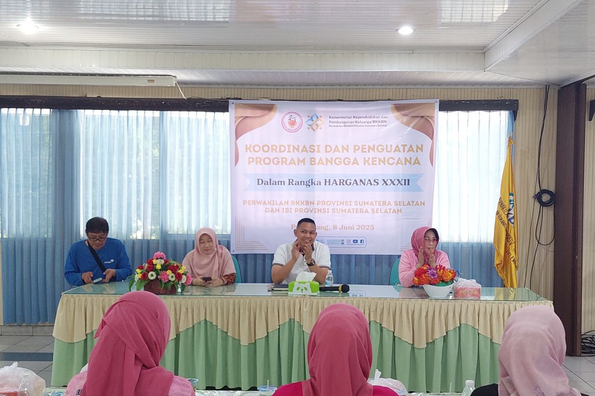 BKKBN Sumsel gandeng Ikatan Bidan Indonesia layani Program KB Serentak Sejuta Akseptor