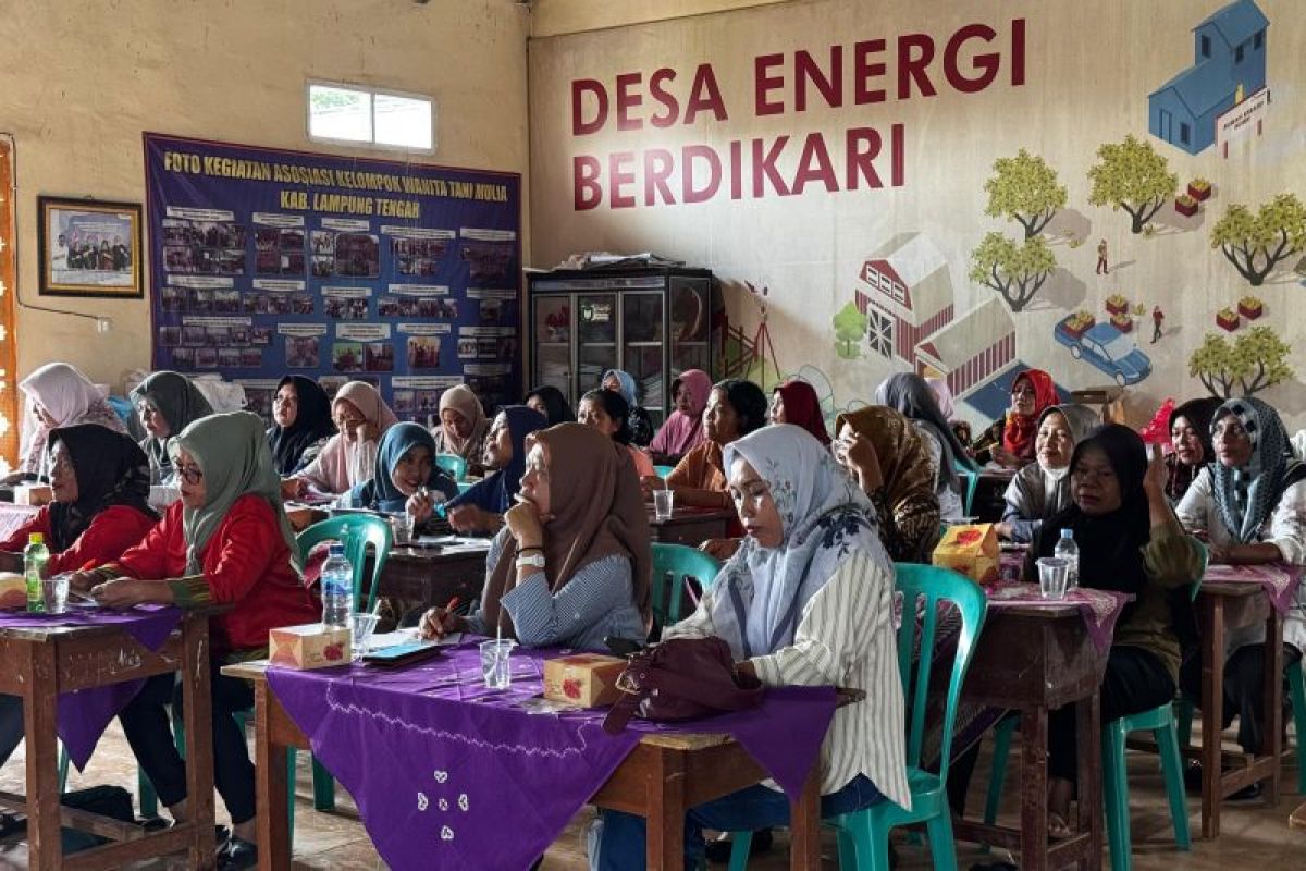 Pertamina beri pelatihan pengolahan pakan ternak di Lampung