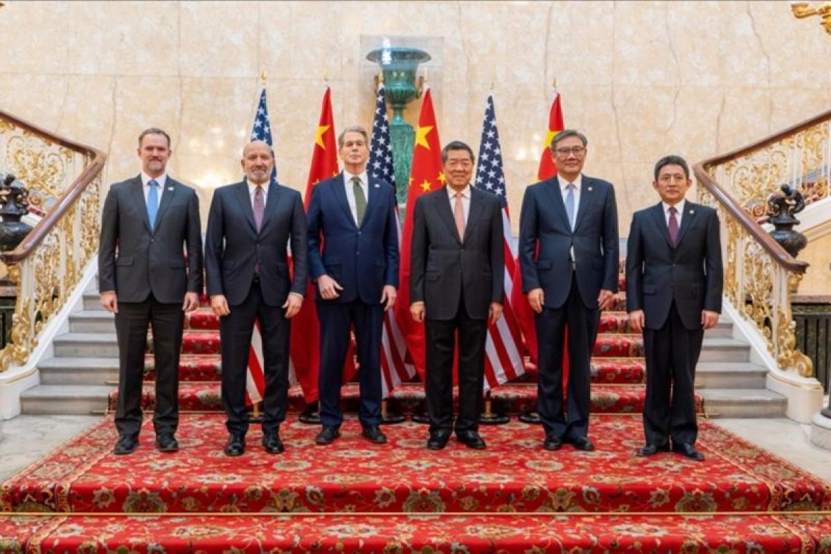 China menerapkan kebijakan bebas visa transit 10 hari untuk Indonesia