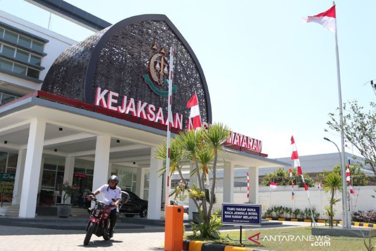 Empat tersangka korupsi sumur bor di Lombok Utara ditahan