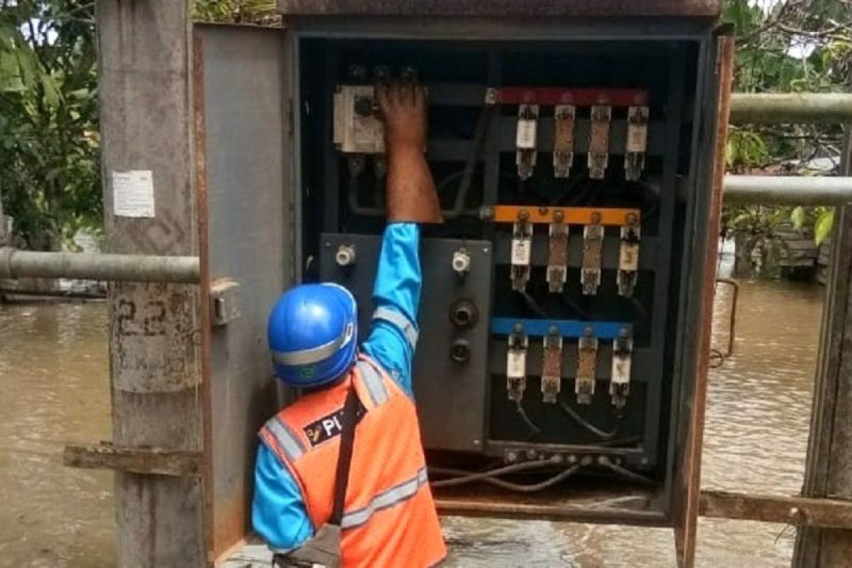 Amankan Kelistrikan Saat Banjir di Kabupaten Barito Utara, PLN Turunkan 71 Personel Gabungan