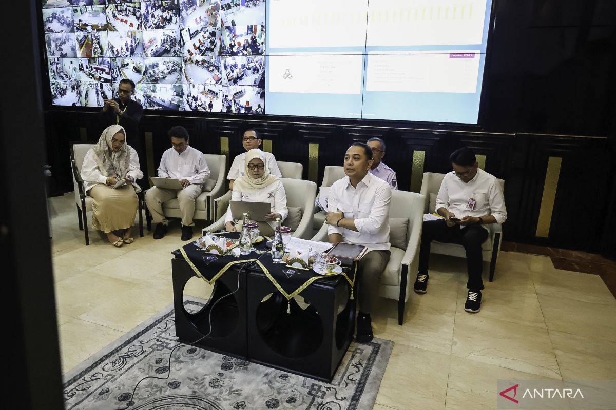Pemkot Surabaya berkomitmen lindungi masyarakat dari jerat pinjol
