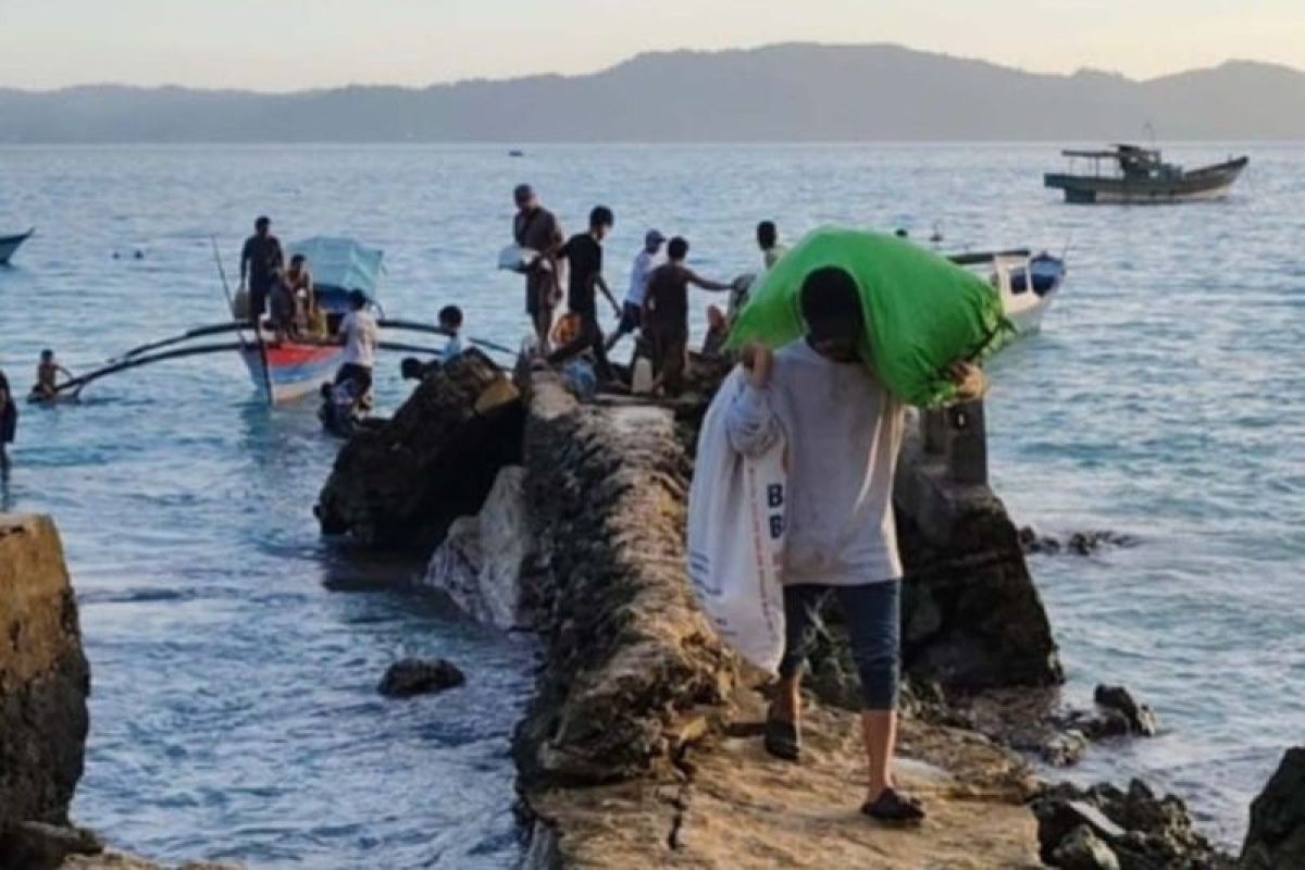 Akses ekonomi warga pulau terluar di Simeulue terganggu, ini penyebabnya