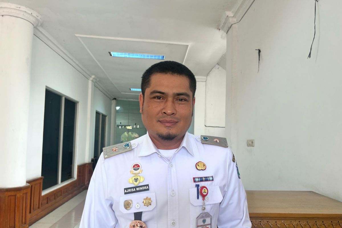Pemkab Batang Hari upayakan lampu jalan umum hidup semua