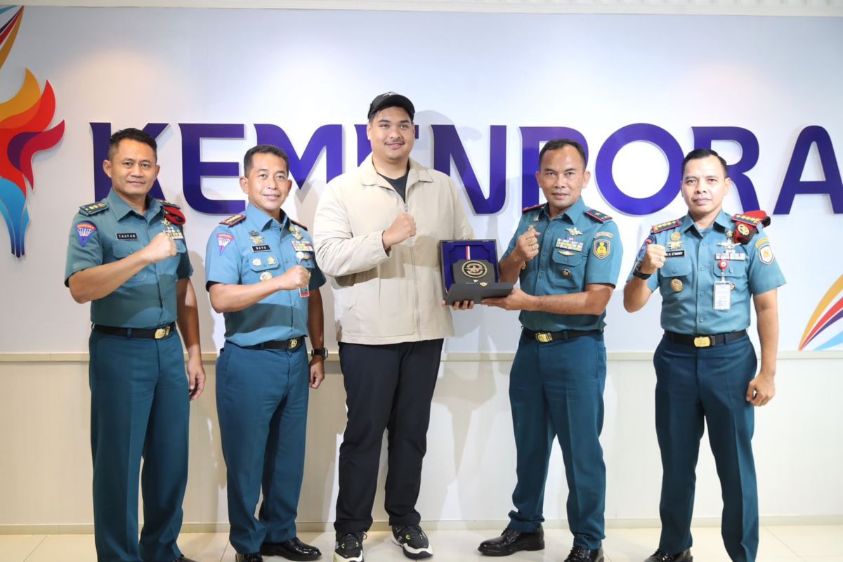 900 perenang ikut adu kemampuan di Selat Madura pada Piala Kasal 2025