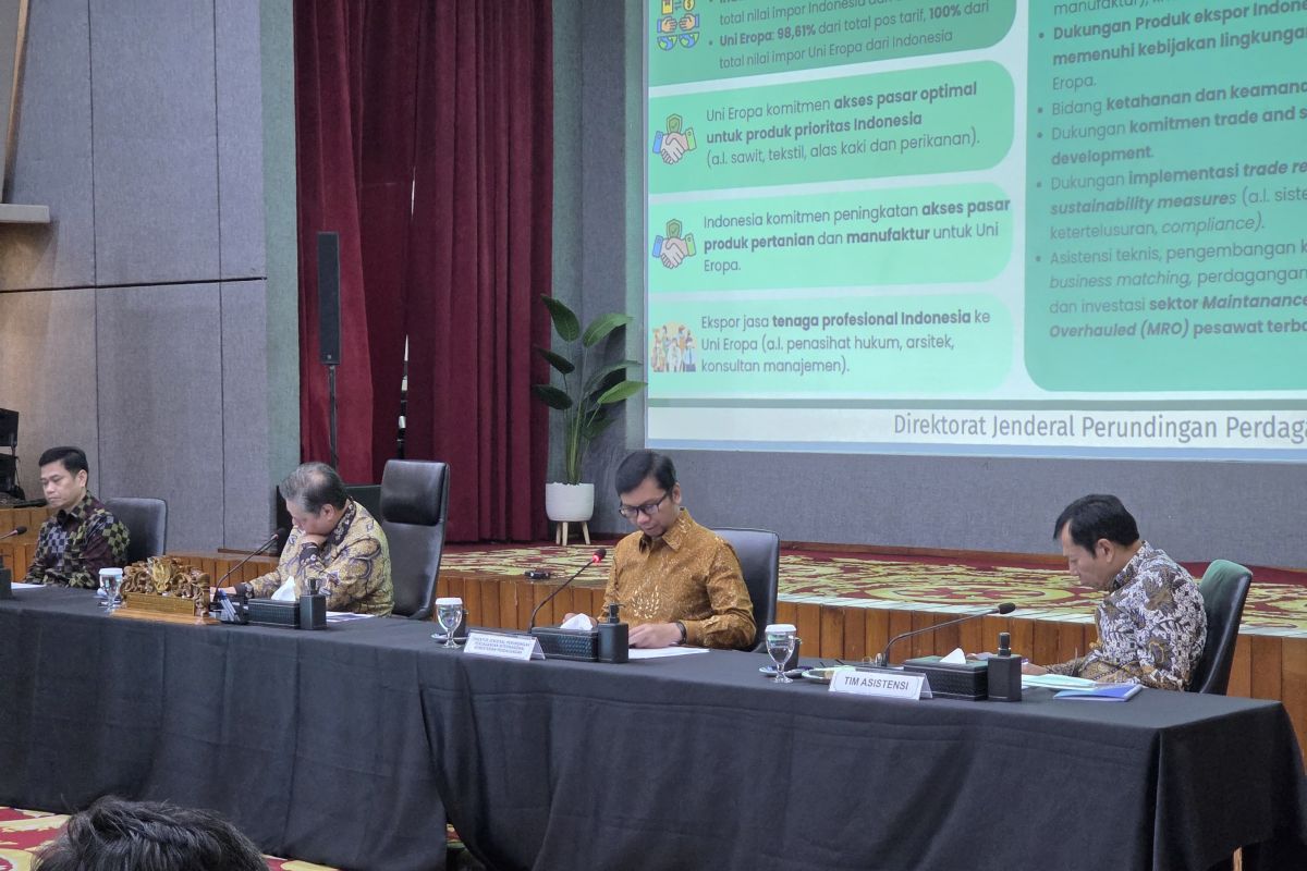 Menko Airlangga: Produk tekstil hingga sawit bakal bebas tarif ke Uni Eropa