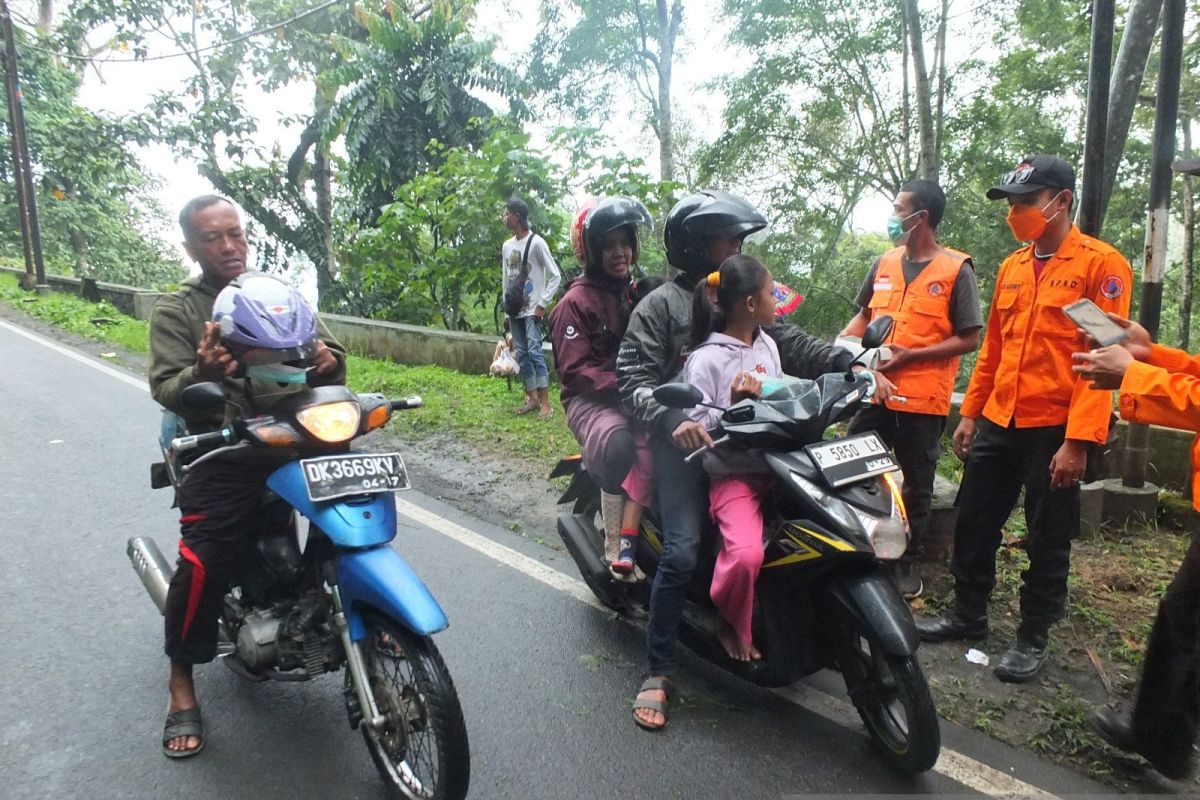 Gunung Raung Jatim kembali erupsi